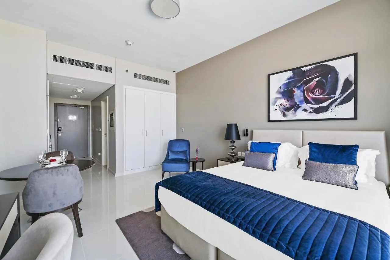 Vayk - Chic Hotel-Style Studio In Damac Hills Dubai 0*,  United Arab Emirates
